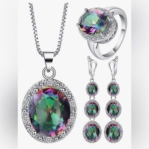 Stunning crystal jewelry set